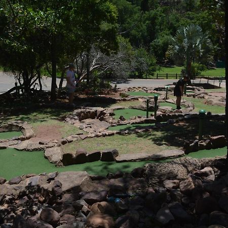 Hotel Atkv Klein-Kariba à Bela-Bela Extérieur photo