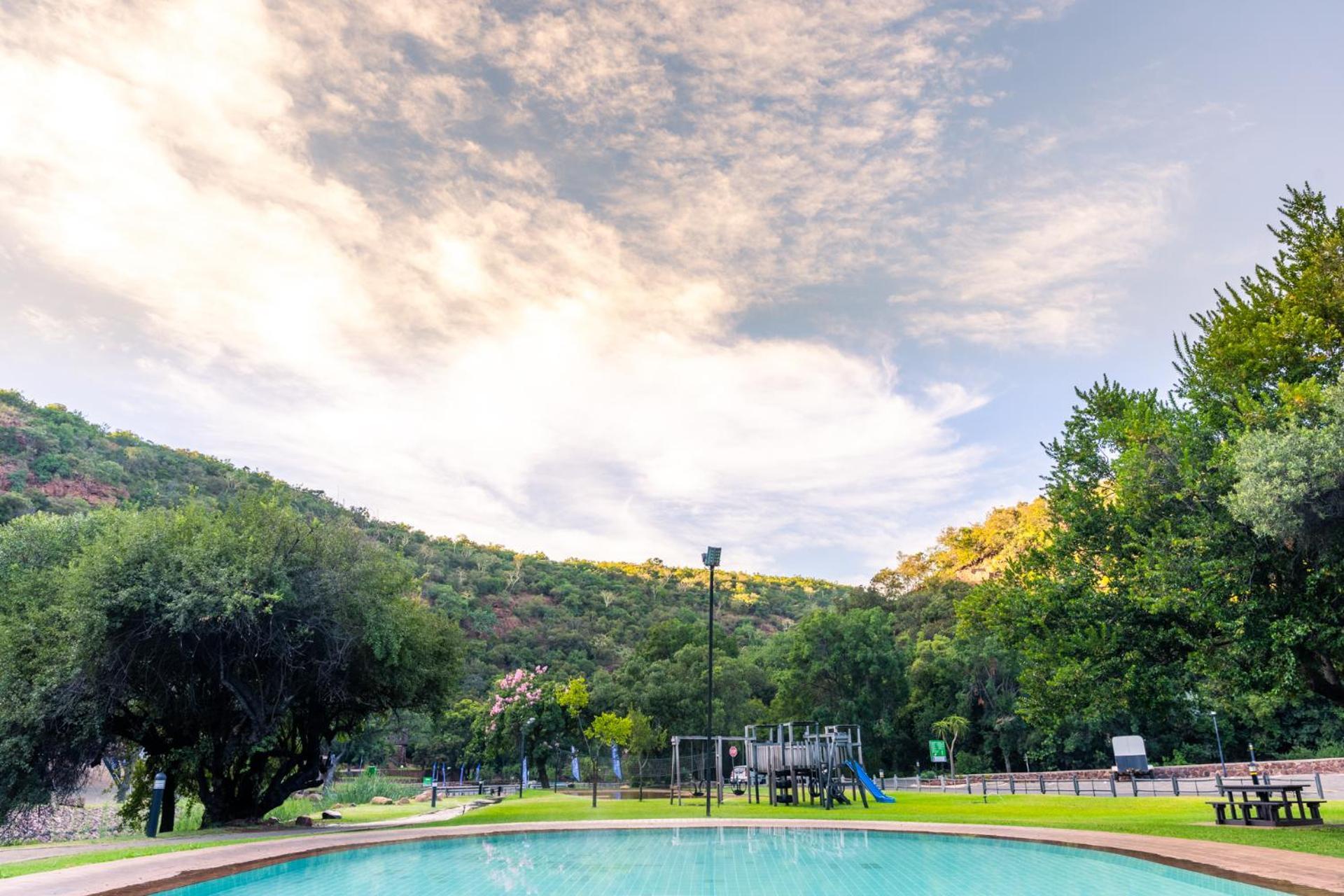 Hotel Atkv Klein-Kariba à Bela-Bela Extérieur photo